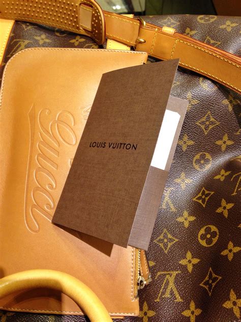 louis vuitton customer service salary